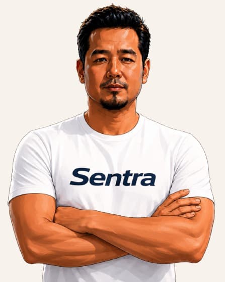 dr. Ferdi Iskandar mengenakan kaos Sentra, berpose sebagai pendiri